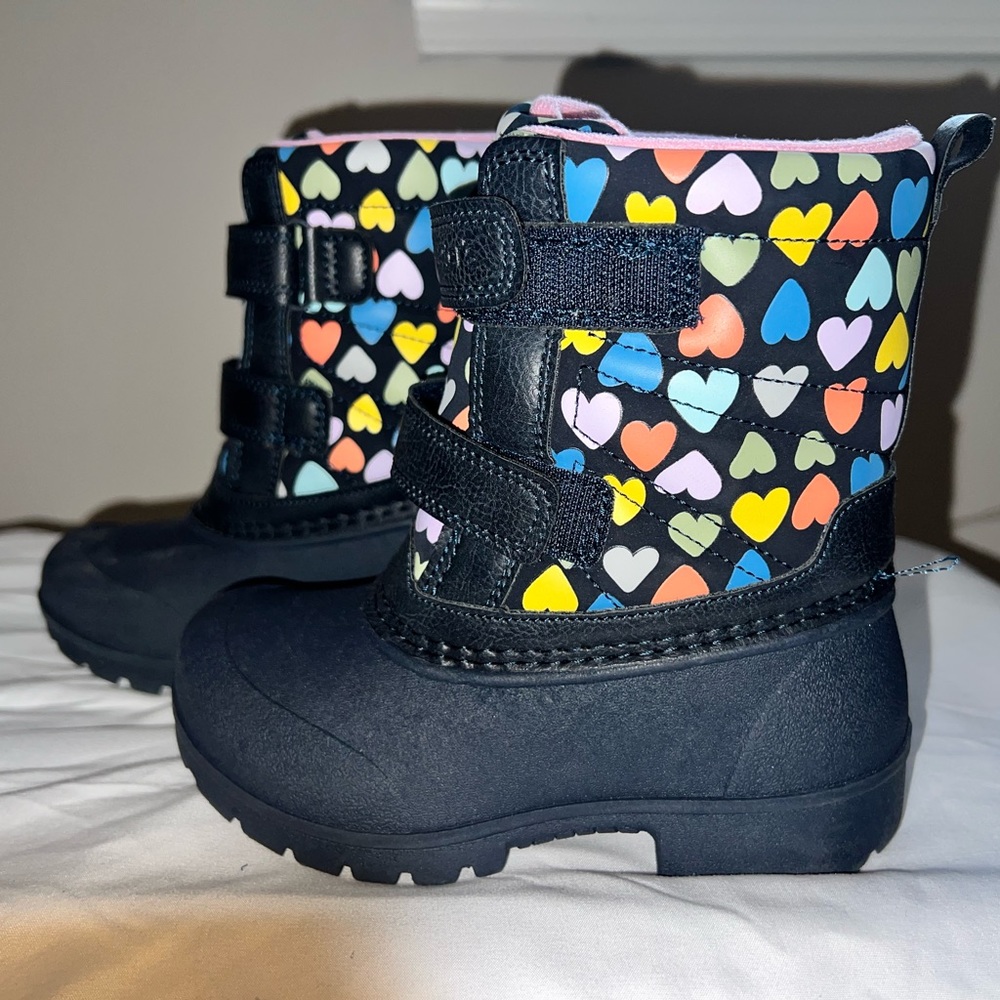 Brand New!! Toddler snow boots